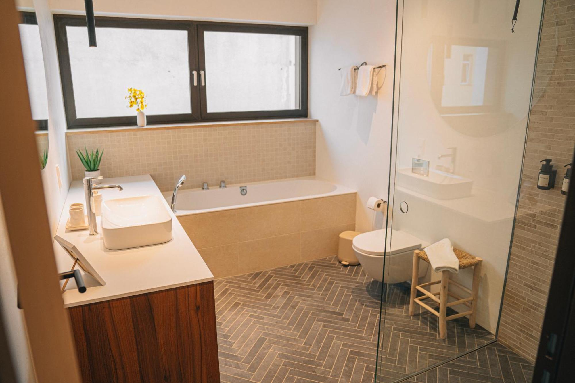 Rr - Penthouse - Luxe 105 Qm - Central - Wifi Magdeburg Eksteriør bilde