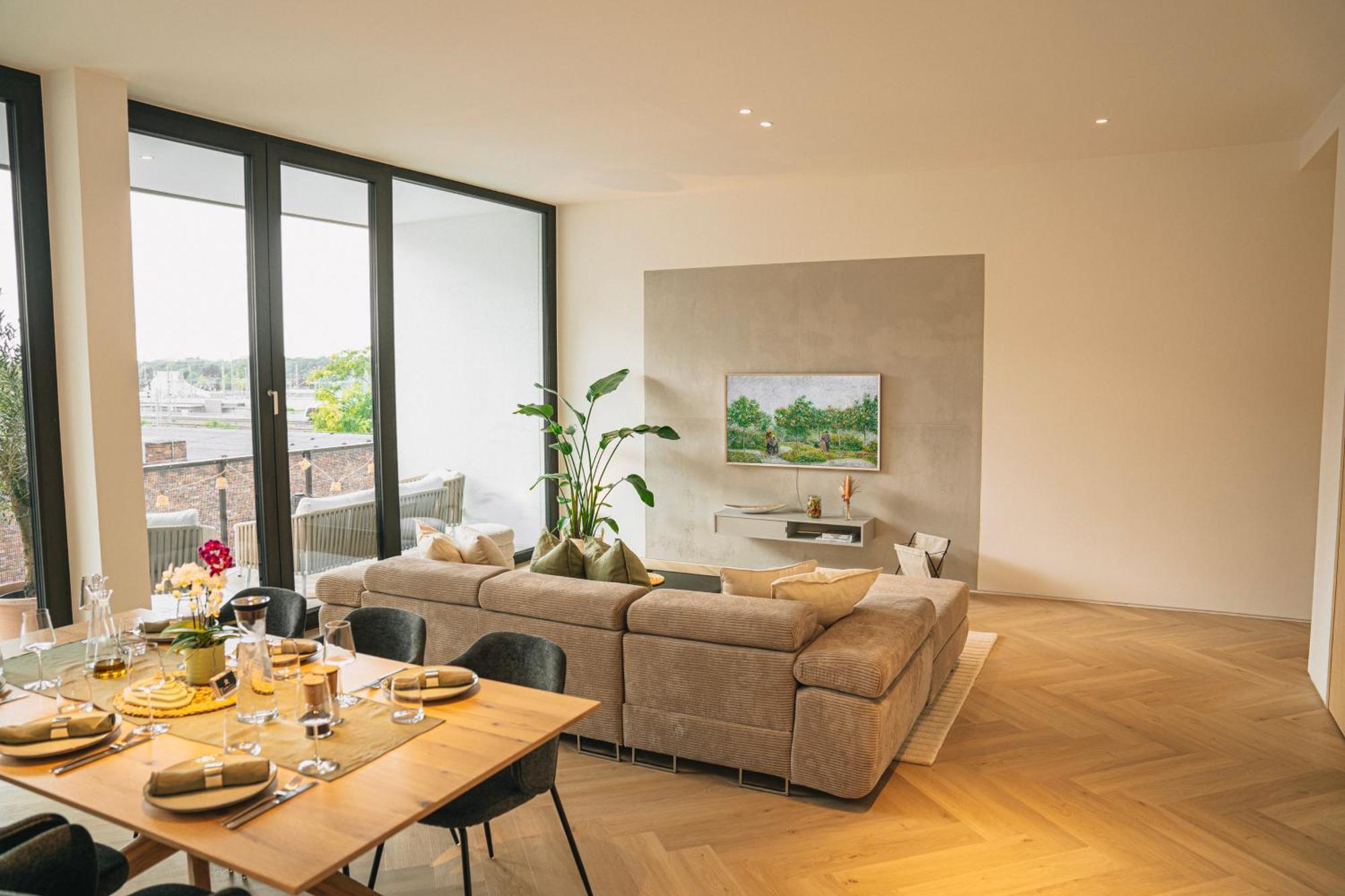 Rr - Penthouse - Luxe 105 Qm - Central - Wifi Magdeburg Eksteriør bilde