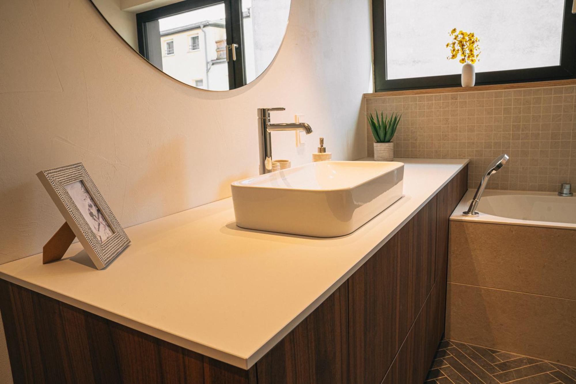 Rr - Penthouse - Luxe 105 Qm - Central - Wifi Magdeburg Eksteriør bilde