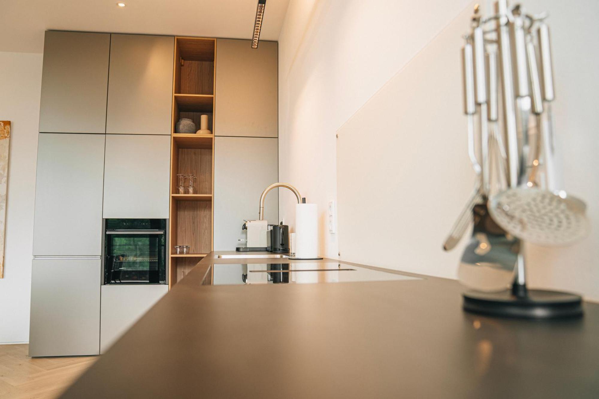 Rr - Penthouse - Luxe 105 Qm - Central - Wifi Magdeburg Eksteriør bilde